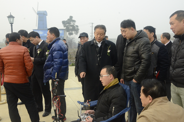 “金年会飞手”尽显风采首期无人机应用技术高级培训班学员圆满结业