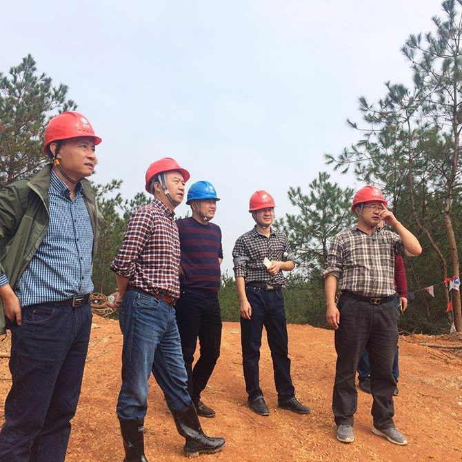 国网江西省电力检修公司领导到500kV文赣I、II回线跨昌赣客专迁改工程检查指导工作