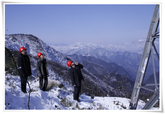 500kV石雅线、二普线线路覆冰,金年会电力抗冰保电