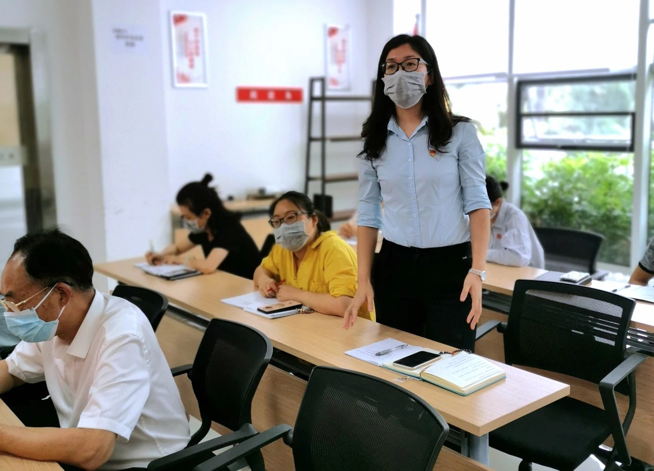 中共金年会电力支部委员会召开 “不忘初心、不负韶华”专题组织生活会