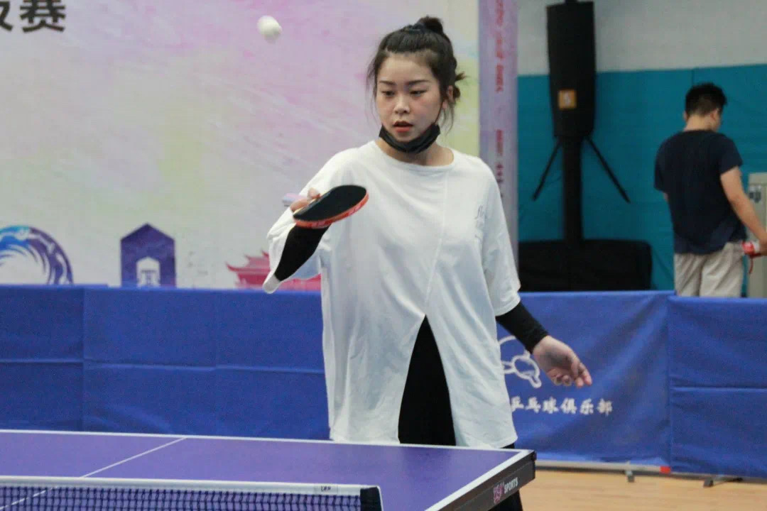 金年会电力集团工会组织员工踊跃参加“喜迎大运,魅力青羊”职工乒乓球赛