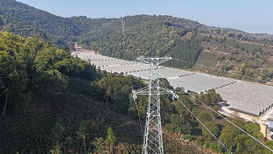 南弄光伏电站110kV线路工程顺利带电投运